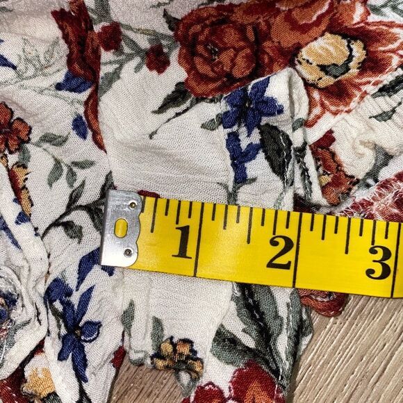 American Eagle Floral Ruffle Shorts S – Cream Red Blue Boho Pom Trim Festival AE - Picture 10 of 12